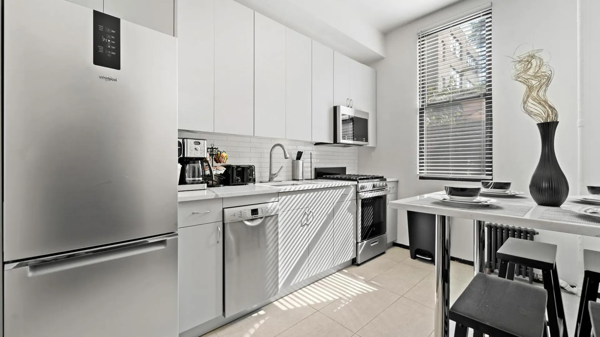 Tripoli Artisan Lofts - Designer Bushwick Lofts With Rooftop Terrace Apartment