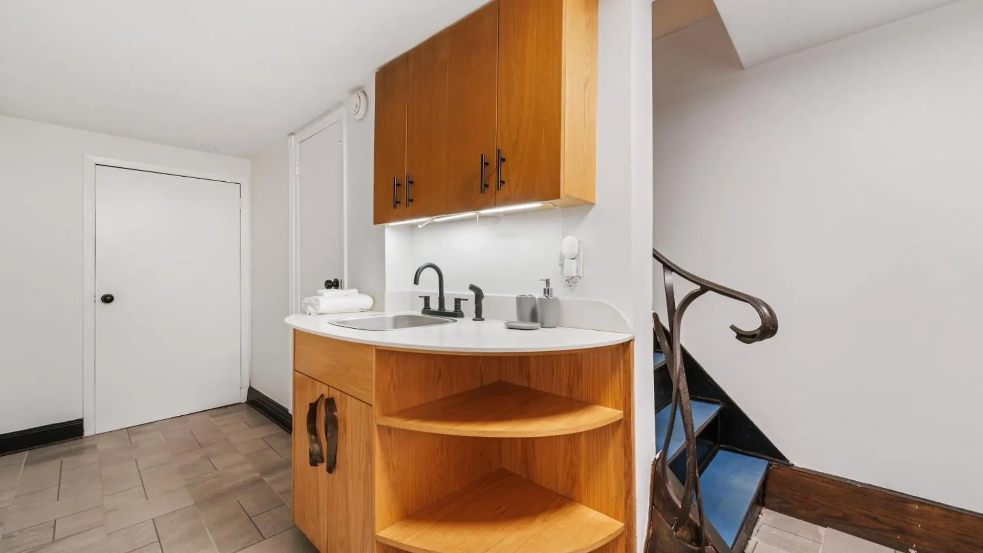 Tripoli Artisan Lofts - Designer Bushwick Lofts With Rooftop Terrace