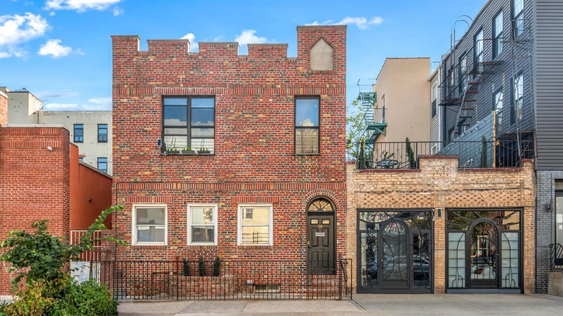 Tripoli Artisan Lofts - Designer Bushwick Lofts With Rooftop Terrace